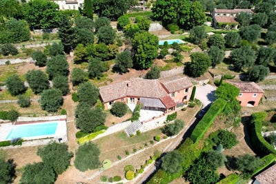 /international/fr/grasse-provence-alpes-cote-d-azur-310109176976/