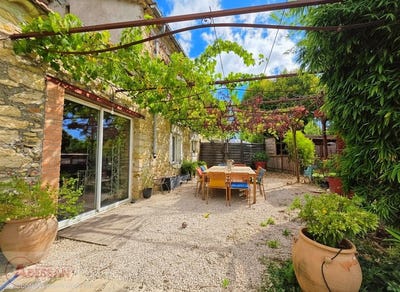 /international/fr/bagard-languedoc-roussillon-310108278579/