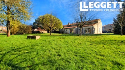 /international/fr/saleignes-charente-310097546756/