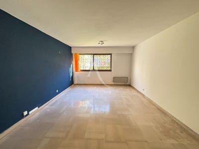 /international/fr/nice-provence-alpes-cote-d-azur-310107967838/
