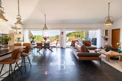 /international/fr/porto-vecchio-corsica-310101571760/