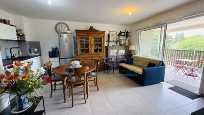 /international/fr/uzes-languedoc-roussillon-310108454991/