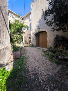 /international/fr/caux-languedoc-roussillon-310105408545/