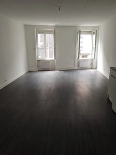 /international/fr/51-rue-de-chateaudun-clermont-ferrand-auvergne-310105968760/