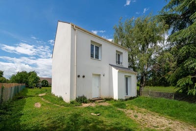 /international/fr/peroy-les-gombries-picardie-310108699962/