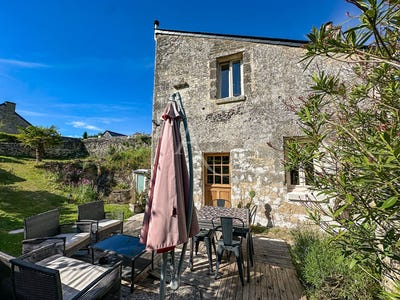 /international/fr/louresse-rochemenier-pays-de-la-loire-310104473201/