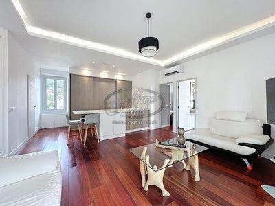 /international/fr/bormes-les-mimosas-provence-alpes-cote-d-azur-310098317664/