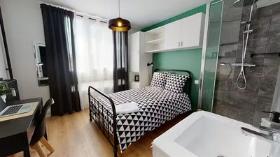 /international/fr/rue-philippe-fabia-lyon-rhone-310105911229/