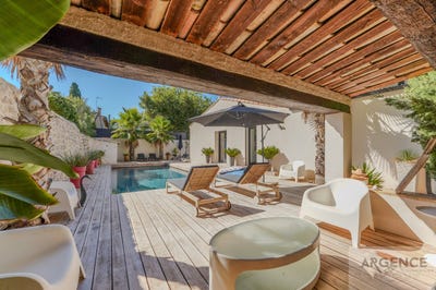 /international/fr/cournonterral-languedoc-roussillon-310107598719/