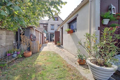 /international/fr/saint-etienne-du-rouvray-upper-normandy-310110115248/