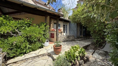/international/fr/calvignac-midi-pyrenees-310107557470/