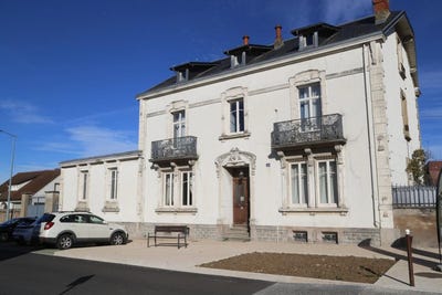 /international/fr/autun-burgundy-310108633413/