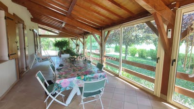 /international/fr/saint-pardoux-isaac-aquitaine-310107649594/