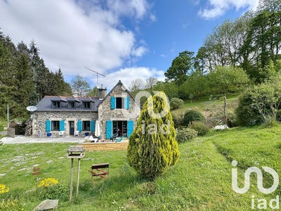 /international/fr/pommerit-le-vicomte-brittany-310099422718/