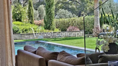 /international/fr/mougins-provence-alpes-cote-d-azur-310108453017/