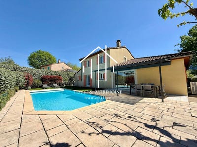 /international/fr/vallon-pont-d-arc-rhone-310107887670/
