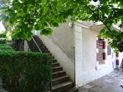 /international/fr/cheilly-les-maranges-burgundy-310099632462/