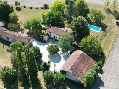 /international/fr/blanzac-porcheresse-charente-310105348246/