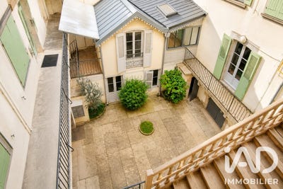 /international/fr/lons-le-saunier-franche-comte-310107320361/