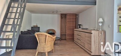 /international/fr/croix-chapeau-charente-310108590921/