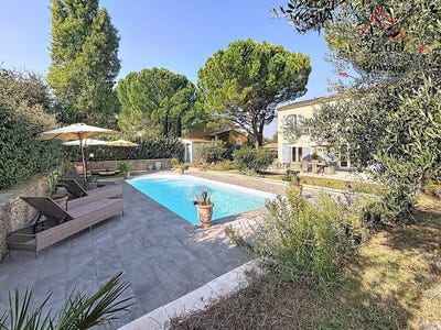 /international/fr/robion-provence-alpes-cote-d-azur-310110161500/