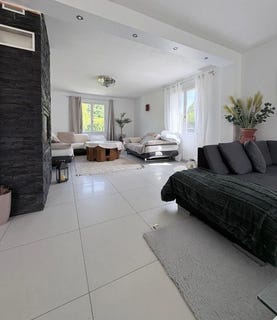 /international/fr/20-rue-de-la-buissonnee-briod-franche-comte-310108893727/