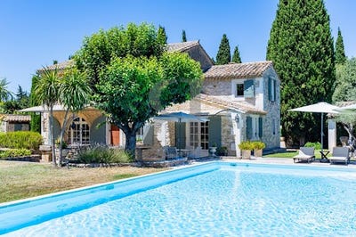 /international/fr/saint-remy-de-provence-provence-alpes-cote-d-azur-310101106094/