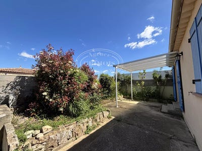 /international/fr/lezignan-corbieres-languedoc-roussillon-310108290847/