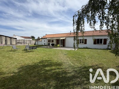 /international/fr/les-sables-d-olonne-pays-de-la-loire-310109124087/