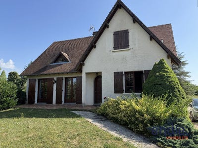 /international/fr/la-guerche-sur-l-aubois-centre-val-de-loire-310107912618/