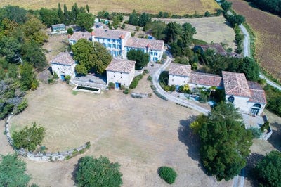 /international/fr/castelnaudary-languedoc-roussillon-120094183240/