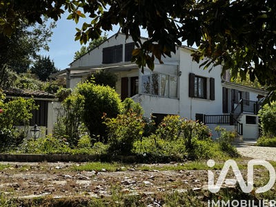 /international/fr/saint-bonnet-sur-gironde-charente-310107493476/