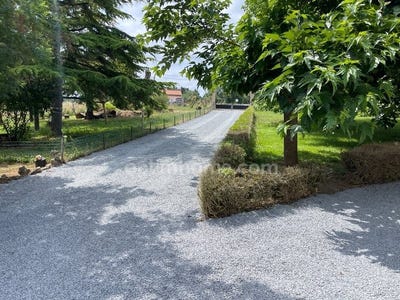 /international/fr/labessiere-candeil-midi-pyrenees-310107294394/?lang=fr