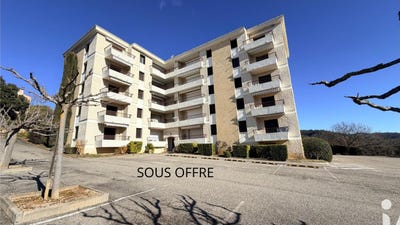 /international/fr/greoux-les-bains-provence-alpes-cote-d-azur-310108556853/
