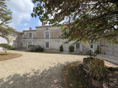 /international/fr/douzat-charente-310101497441/?lang=zh-cn
