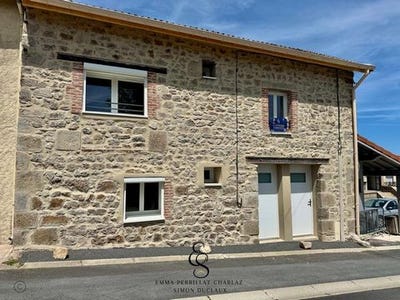 /international/fr/saint-bonnet-le-froid-auvergne-310109049710/