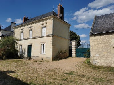 /international/fr/benais-centre-val-de-loire-310106799418/