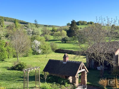 /international/fr/tournus-burgundy-310107651227/