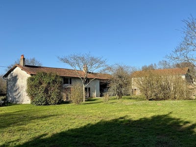 /international/fr/clussais-la-pommeraie-charente-310109023019/?lang=it