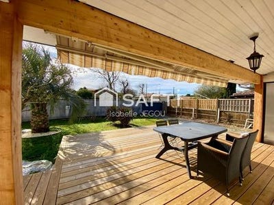 /international/fr/gujan-mestras-aquitaine-310108290014/