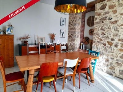 /international/fr/mortagne-sur-sevre-pays-de-la-loire-310099627376/?lang=zh-cn