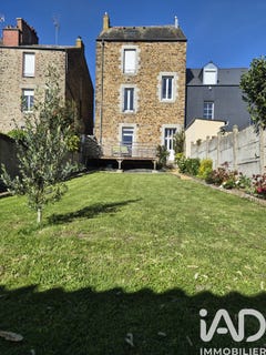 /international/fr/fougeres-brittany-310107577100/