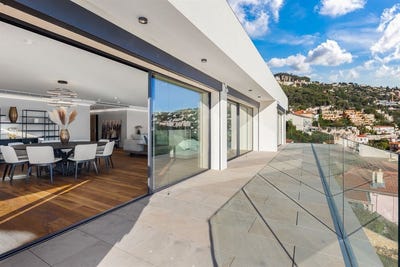 /international/fr/roquebrune-cap-martin-hh-15611709-roquebrune-cap-martin-provence-alpes-cote-d-azur-310100958801/