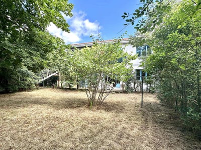 /international/fr/bruges-aquitaine-310100557857/?lang=zh-tw