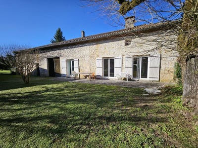 /international/fr/antonne-et-trigonant-aquitaine-310109023262/