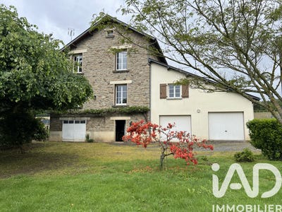 /international/fr/uzerche-limousin-310108429339/