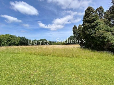 /international/fr/saint-pee-sur-nivelle-aquitaine-310101086568/