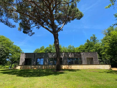 /international/fr/sarlat-la-caneda-aquitaine-310108465583/