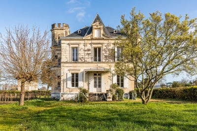 /international/fr/pomerol-rhone-310107089786/