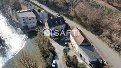 /international/fr/belcastel-midi-pyrenees-310106463855/